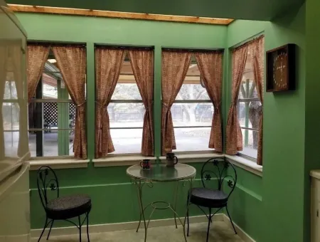 Tallies Camp at the Sage Guesthouse formerly the 19th Hole