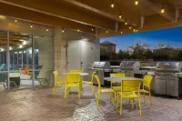 Home2 Suites by Hilton Idaho Falls - breakfast