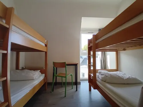 Auberge de Jeunesse HI Pontivy - Hostels