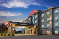 Ramada by Wyndham Drumheller Hotel & Suites Hotels near Badlands Historical Centre