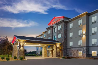 Ramada by Wyndham Drumheller Hotel & Suites Hotel in zona World's Largest Dinosaur