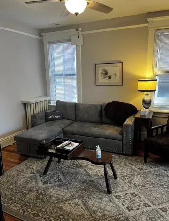 Perfect Location On A Quiet Block! Отели рядом с достопримечательностью «Университет Ричмонд»