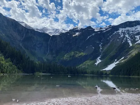 Peaceful getaway in one of the stunning landscapes of Montana