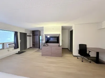 Westport Inn Hotels in 