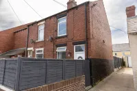 2 bedroom Cossy Detached Property Hotel in zona Barnsley