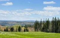 Cozy Spacious with Private Deck | on Cabot Trail | Unit 15 @ Great Cabot Lodge