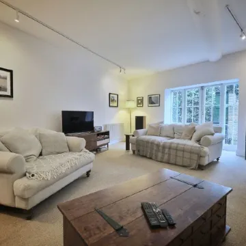 Ramsgate - Coastal Cottage Escape - Pet Friendly with Parking