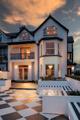 Camellia House, indulge in luxury at our Victorian gem in the heart of Abersoch! Hotels in Abersoch