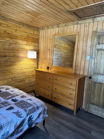 Mountain-Top Cabin: A Secluded Escape in the Heart of the Laurel Highlands