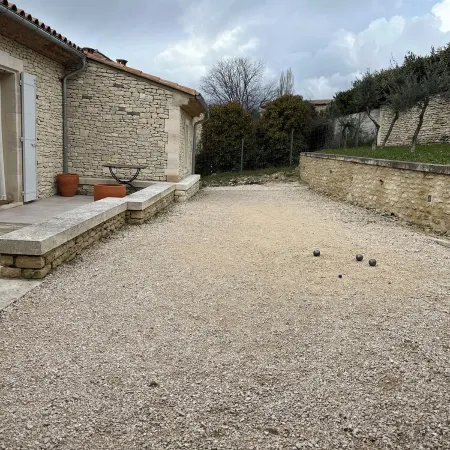 Hamlet house with swimming pool