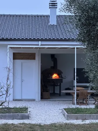 Country villa with pool near Rome