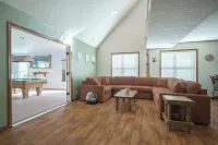 Indoor Pool in Central Joplin!