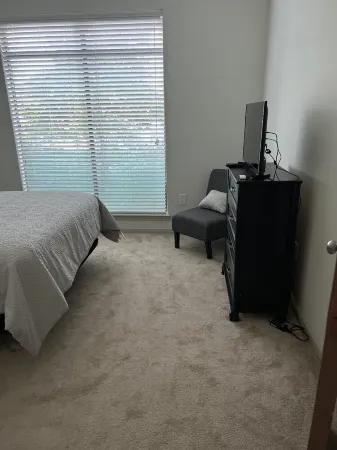 Luxury 1BD, 1BR Private Entry - near Arena, 25 min to Downtown ATL Отели рядом с достопримечательностью «Парк Макдэниел Фарм»