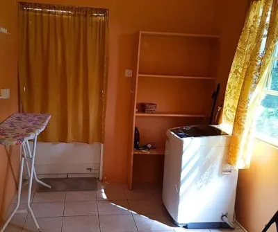 Charming Fully Furnished One Bedroom House - Your Perfect VRBO Retreat! Hotels in 