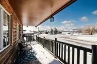 Boyne Mtn Views! 2BR w/ Patio & Fire Pit Access Hotels in Boyne Falls