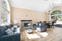 Charming 4-bedroom house in Pleasant Chino Hills with WiFi, AC Các khách sạn ở Chino Hills