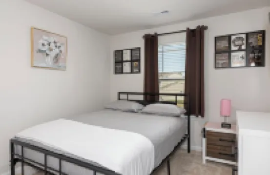 Lovely 3-bedroom house AC  WiFi in the charming Cambridge,Great Location!!!! 劍橋酒店