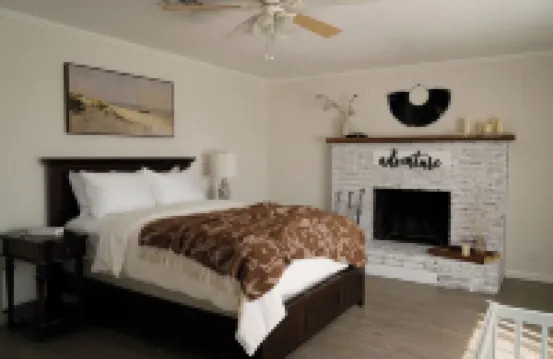 Spacious 4BR Home near ONT Airport