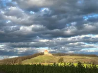 On the outskirts, close to the highway, all shopping facilities 2 rooms for 4 persons. Hotels in Abstatt