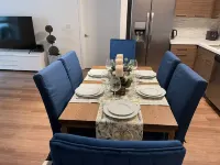 Lux 2BD condo with pool, gym, hot tube, barbecue, free parking