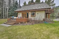 Serene Sun Valley Home w/ Hot Tub & Mtn Views - Pet-friendly