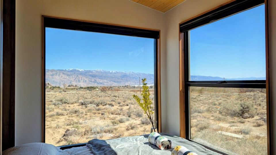 Summit Sanctuary: 360° Views