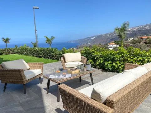 Casa Calandrias incredible views of the sea and the mountains