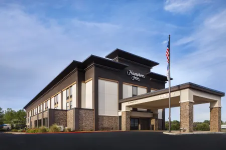 Hampton Inn Natchitoches Отели рядом с достопримечательностью «Парк Хайленд Парк»