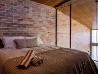 Camperdown - Luxury Architectural Escape - Brand New Home!!! Hotels in Camperdown