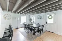 Spacious 5-bedroom farmhouse near Coatesville