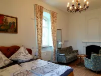 Ferien im Schloss Hilbringen Hotels in Merzig