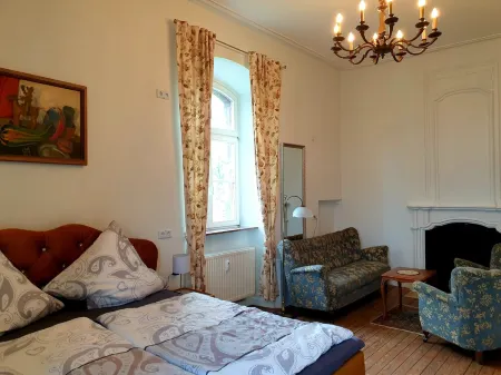 Ferien im Schloss Hilbringen Отели в г. Мерциг