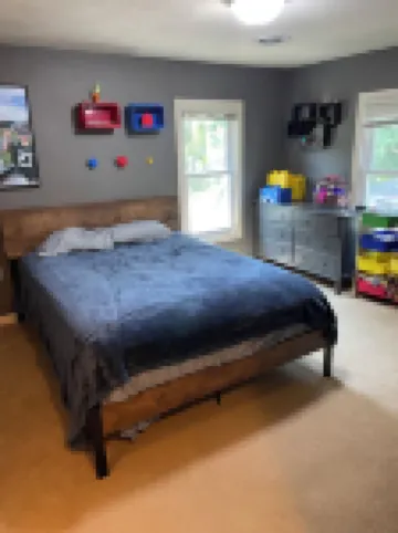 EAA Only a Mile Away