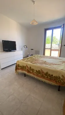 Quiet apartment in the coutryside of Marche Ponte Mallio附近的飯店