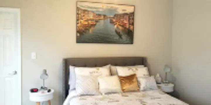 Cozy Couples Retreat By Royal T. - Privately Gated w/Resort-Style Pool & Gym