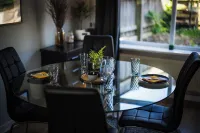 Home from Home, only 5 minutes drive from Historical Durham center. Hotels in Belmont