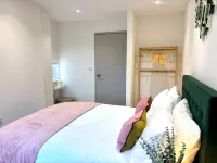 Stylish apartment on the Poole Quay-free parking 2 mins away