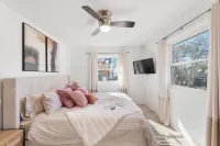 Clear Lake Escape - Lake Views, Pool Table, Ping Pong Table, Fire Pit