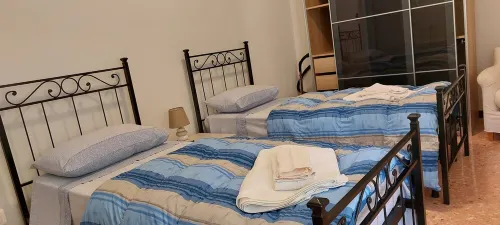 Cinque Terre & Moneglia for 6 people 500 mt from sea