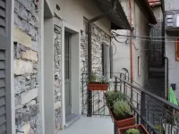 Piazzetta /Stunning Lake View - Welcome Cocktail Hotels in Moltrasio