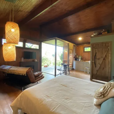 Pine Lodge - luxurious bungalow in nature Отели в г. Валонгу