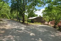 Serene Lake Oasis ~ King Bed