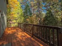 Arnold Getaway with lake access Hotel di Arnold