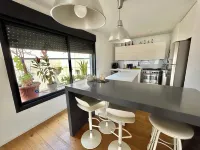 Beautiful 2BR In Ramat Gan Hotels in Ramat Gan