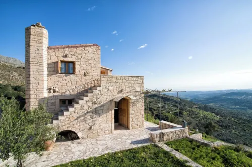 Panoramic View Villa in OliveGroves Hotels in Krouson