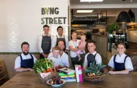 LUXURY IN THE HEART OF ORANGE. 1 MINUTE WALK TO BEST CAFES AND RESTAURANTS