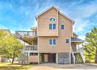 Remodeled Kitchen+Bath / 2Min Walk to Beach / Pool, Pickleball+Tennis / Gameroom