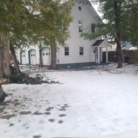 Joyful Manor