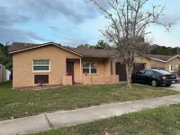 Charming 3-bedroom house in pleasant Port Richey with AC, WiFi