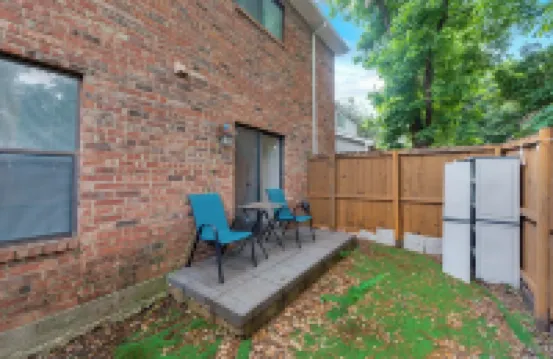 25% Off 1Bd DFW, Hwy183/161, Private Yard - Irving I49